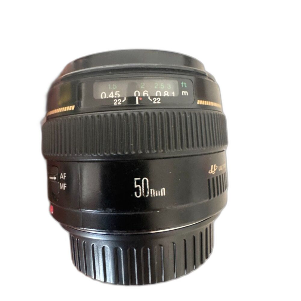 Canon EF 50mm f/1.4 USM Lens w/ cap